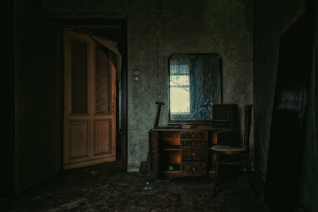 De rust en schoonheid van een wabi sabi interieur