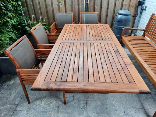 Houtoliën voor beginners: stap-voor-stap je meubels en kozijnen behandelen